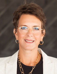 Amy Downs headshot